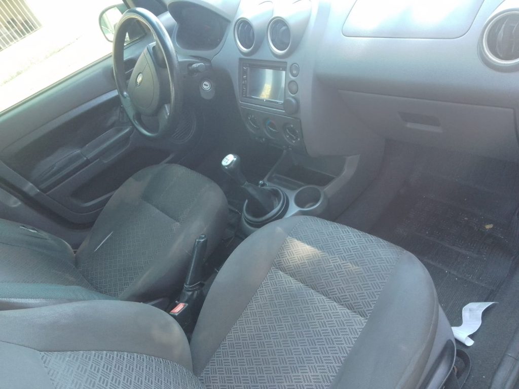 FIESTA  SEDAN 1.6 FLEX COMPLETO