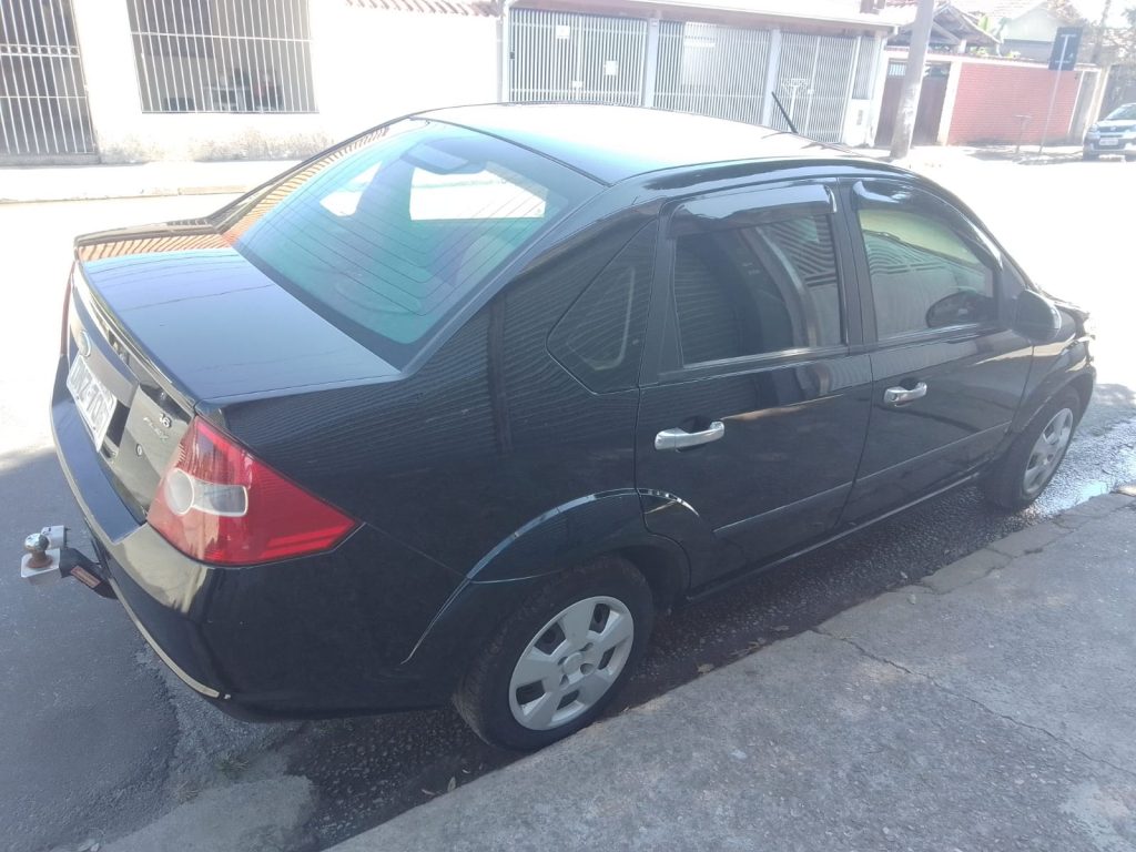 FIESTA  SEDAN 1.6 FLEX COMPLETO