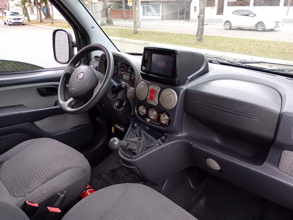 Fiat Doblo 1.8 16v Adventure Flex 5p