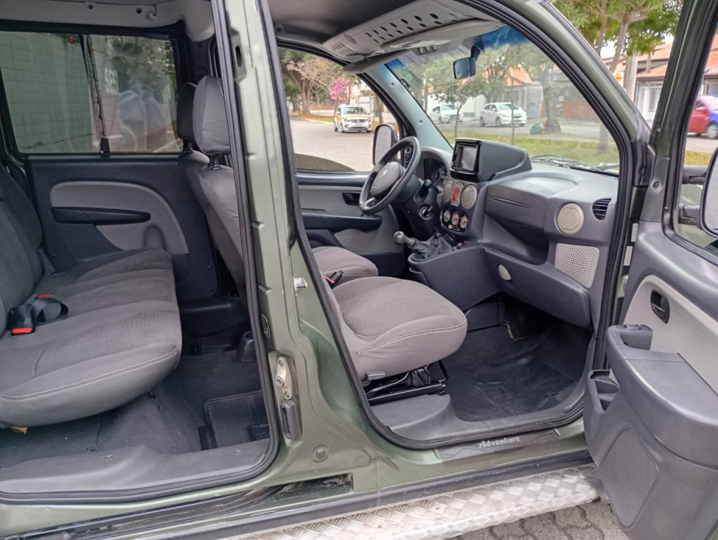 Fiat Doblo 1.8 16v Adventure Flex 5p