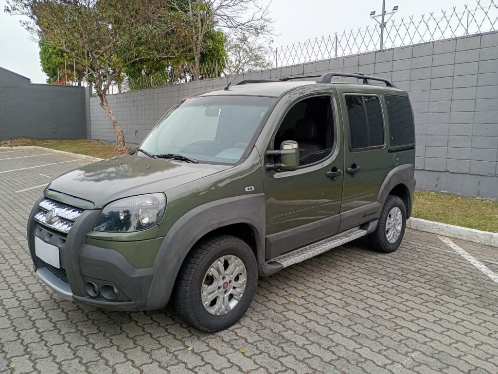 Fiat Doblo 1.8 16v Adventure Flex 5p