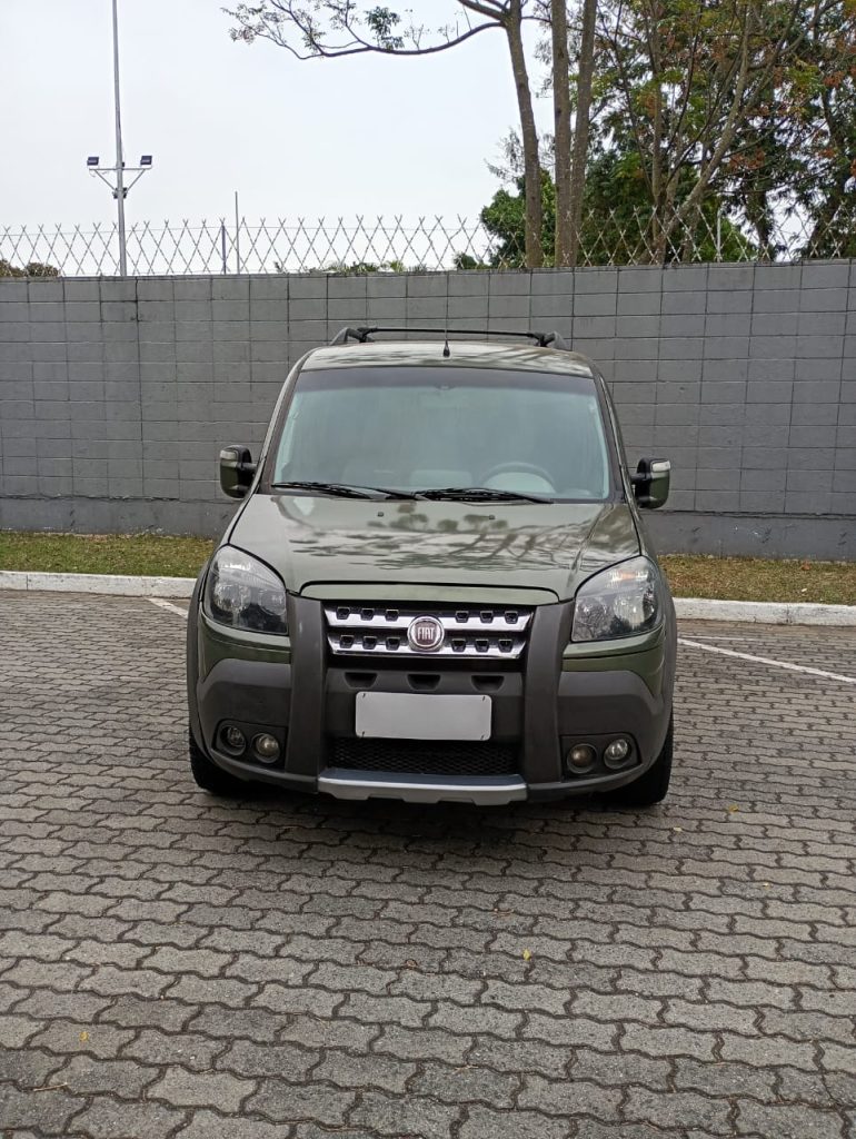 Fiat Doblo 1.8 16v Adventure Flex 5p