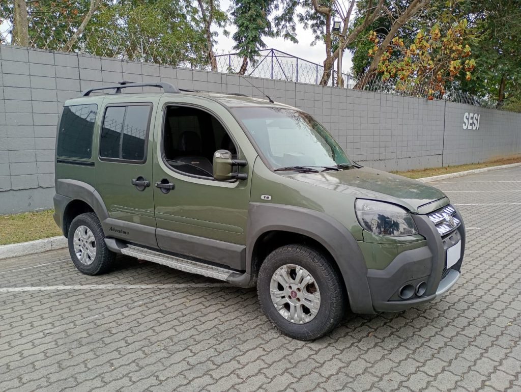 Fiat Doblo 1.8 16v Adventure Flex 5p