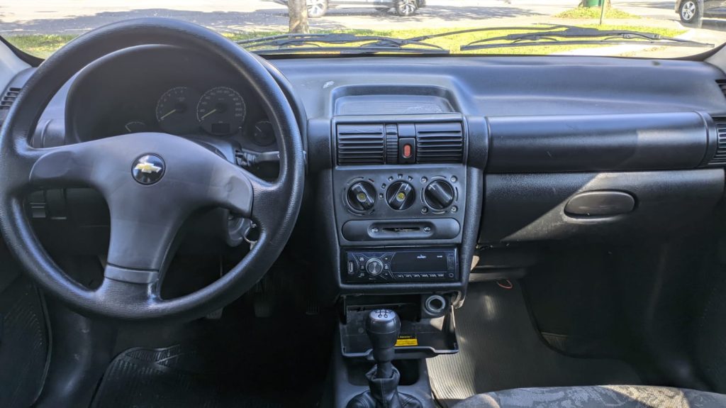 1.0 MPFI CLASSIC SEDAN LIFE 8V FLEX 4P MANUAL