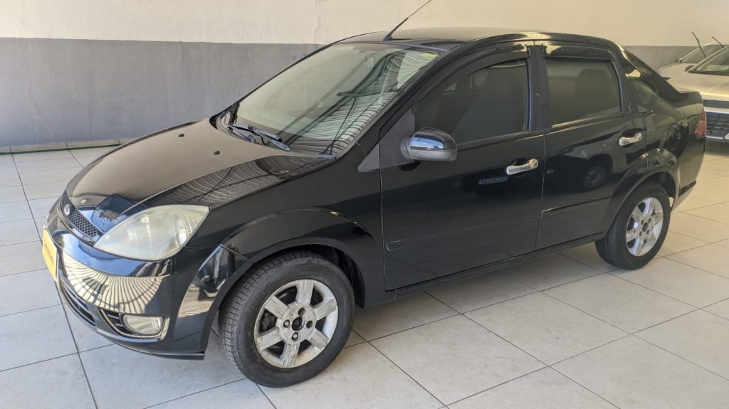 Fiesta sedan 1.6 flex 2005 completo.