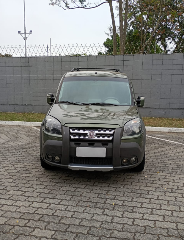 Fiat Doblo 1.8 16v Adventure Flex 5p