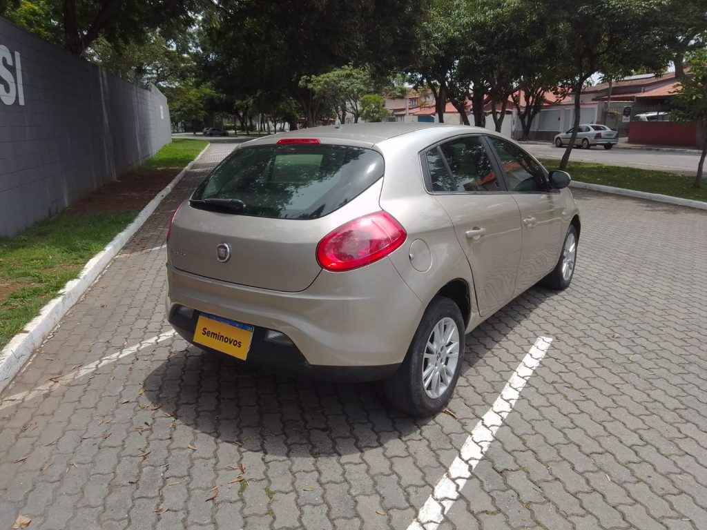 Fiat Bravo 1.8 16v Essence Flex 5p