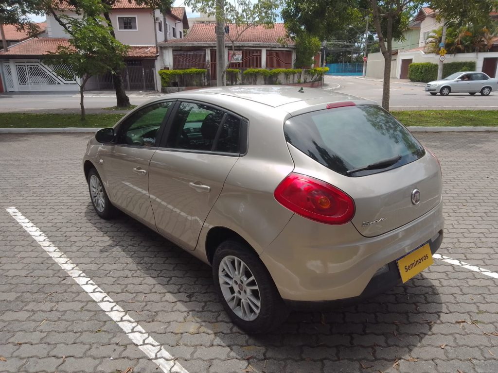 Fiat Bravo 1.8 16v Essence Flex 5p