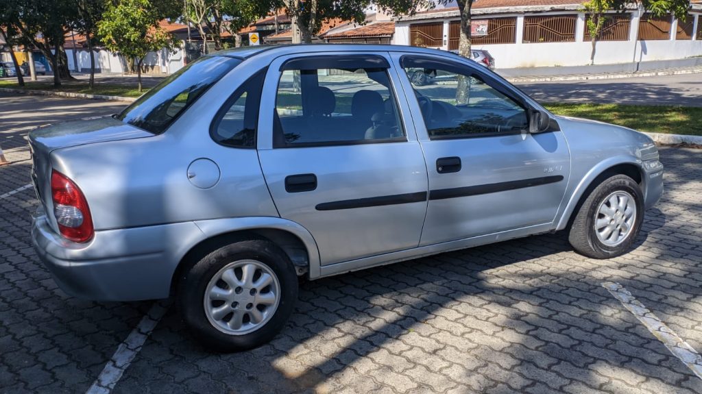 Chevrolet Corsa Classic 1.0 Life Flex Power 4p