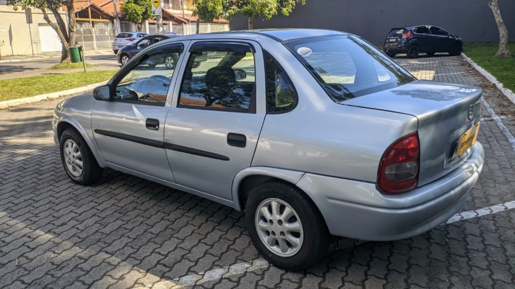 Chevrolet Corsa Classic 1.0 Life Flex Power 4p
