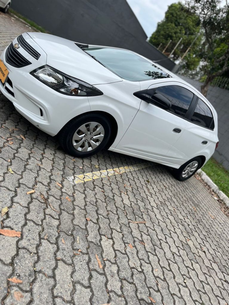 Chevrolet Onix 1.0 Joy 5p