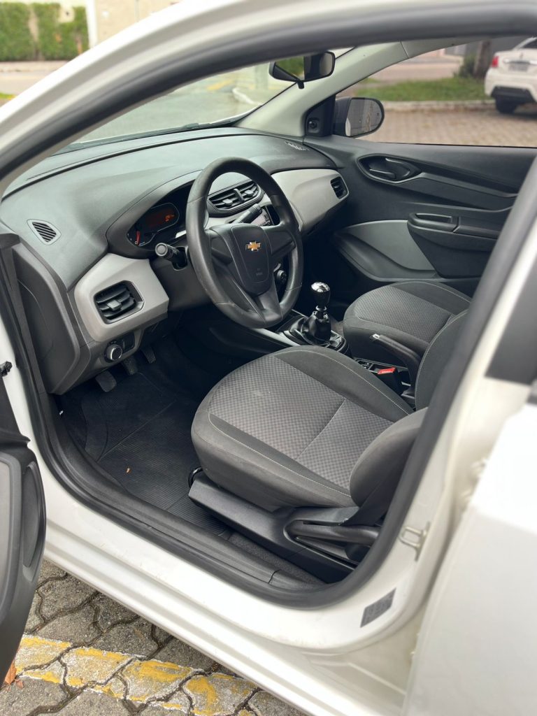 Chevrolet Onix 1.0 Joy 5p