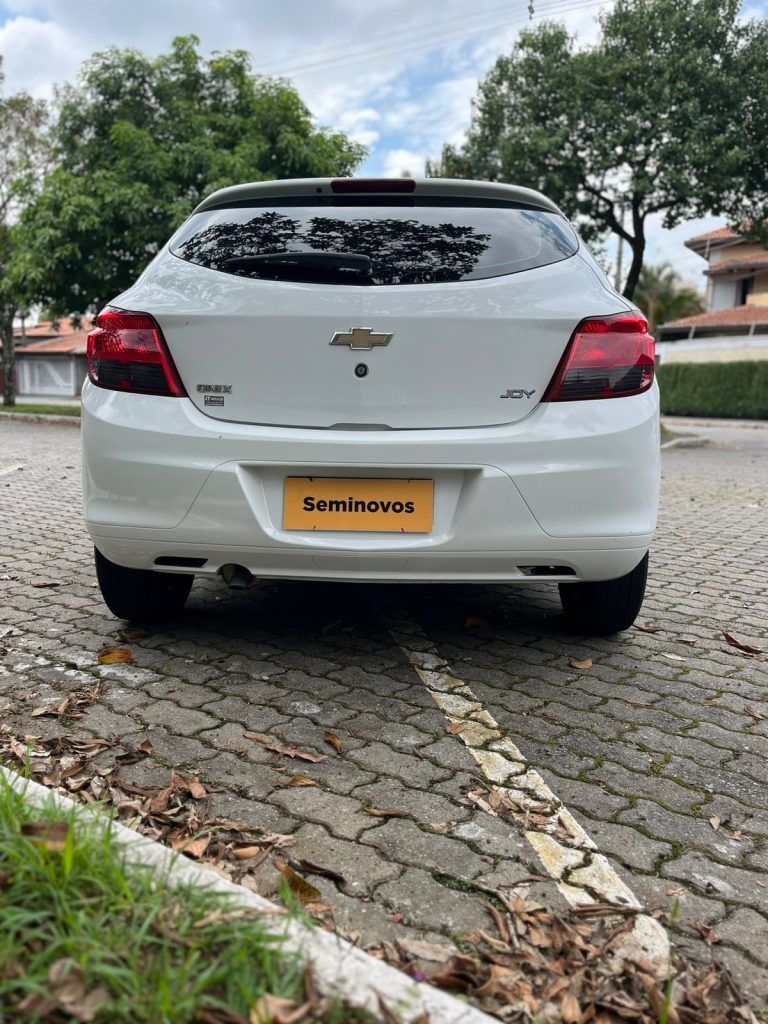 Chevrolet Onix 1.0 Joy 5p