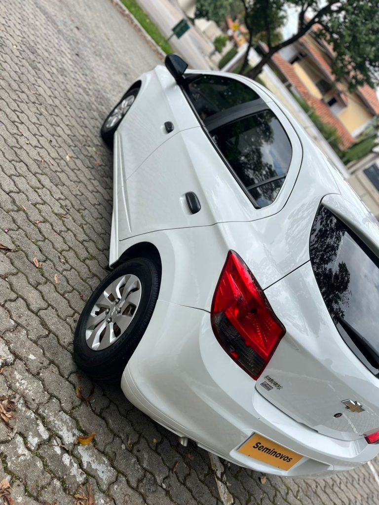 Chevrolet Onix 1.0 Joy 5p