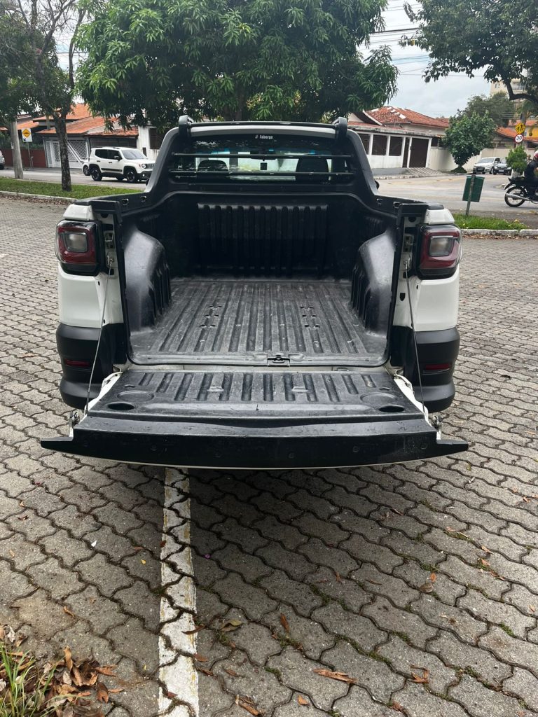 Fiat Strada 1.4 Endurance Cab. Cs Plus Flex 2p