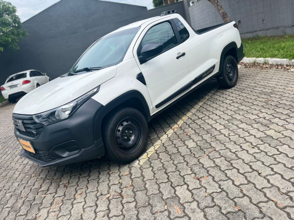 Fiat Strada 1.4 Endurance Cab. Cs Plus Flex 2p