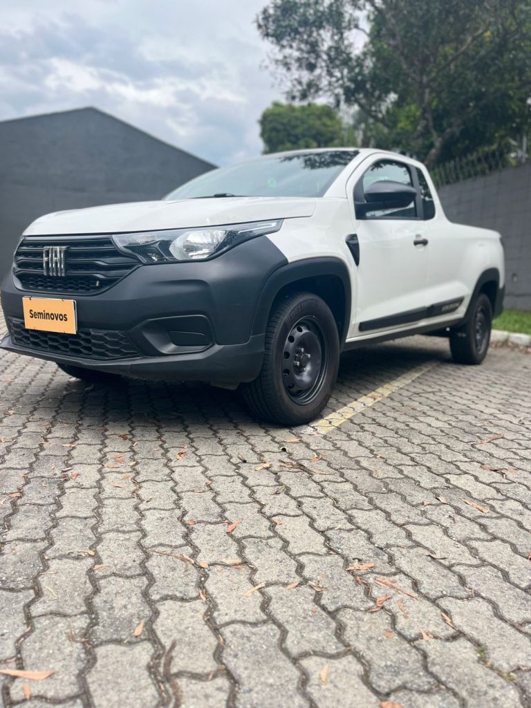 Fiat Strada 1.4 Endurance Cab. Cs Plus Flex 2p