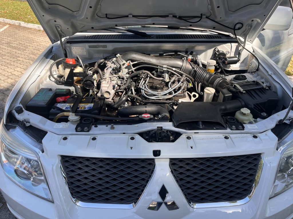 Mitsubishi Pajero TR4 2.0 Flex 16V 4X2 Aut. 2012