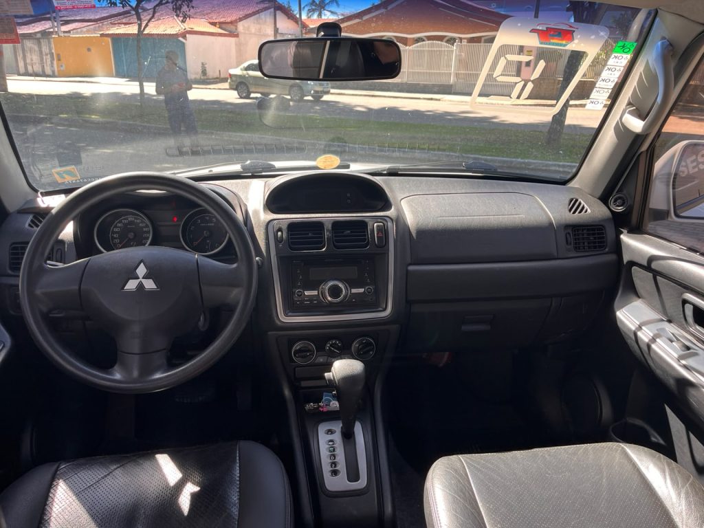 Mitsubishi Pajero TR4 2.0 Flex 16V 4X2 Aut. 2012
