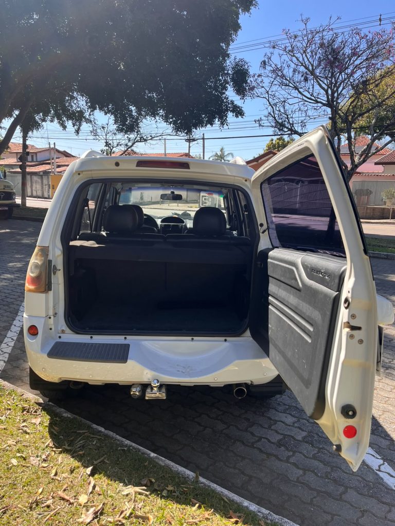 Mitsubishi Pajero TR4 2.0 Flex 16V 4X2 Aut. 2012