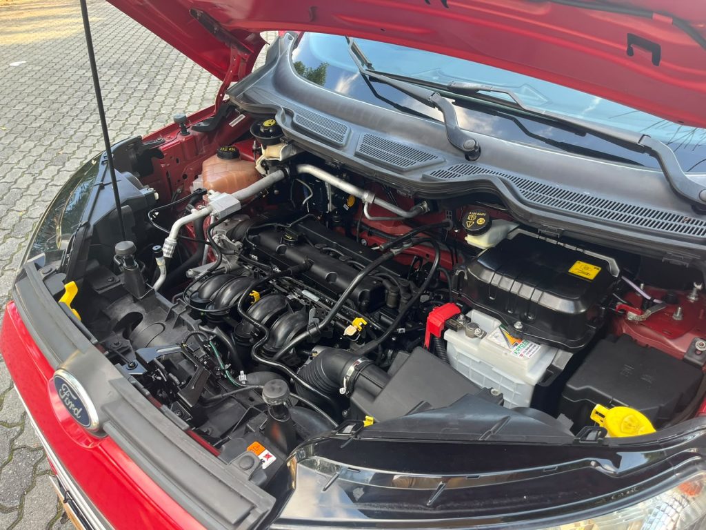 FORD ECOSPORT SE