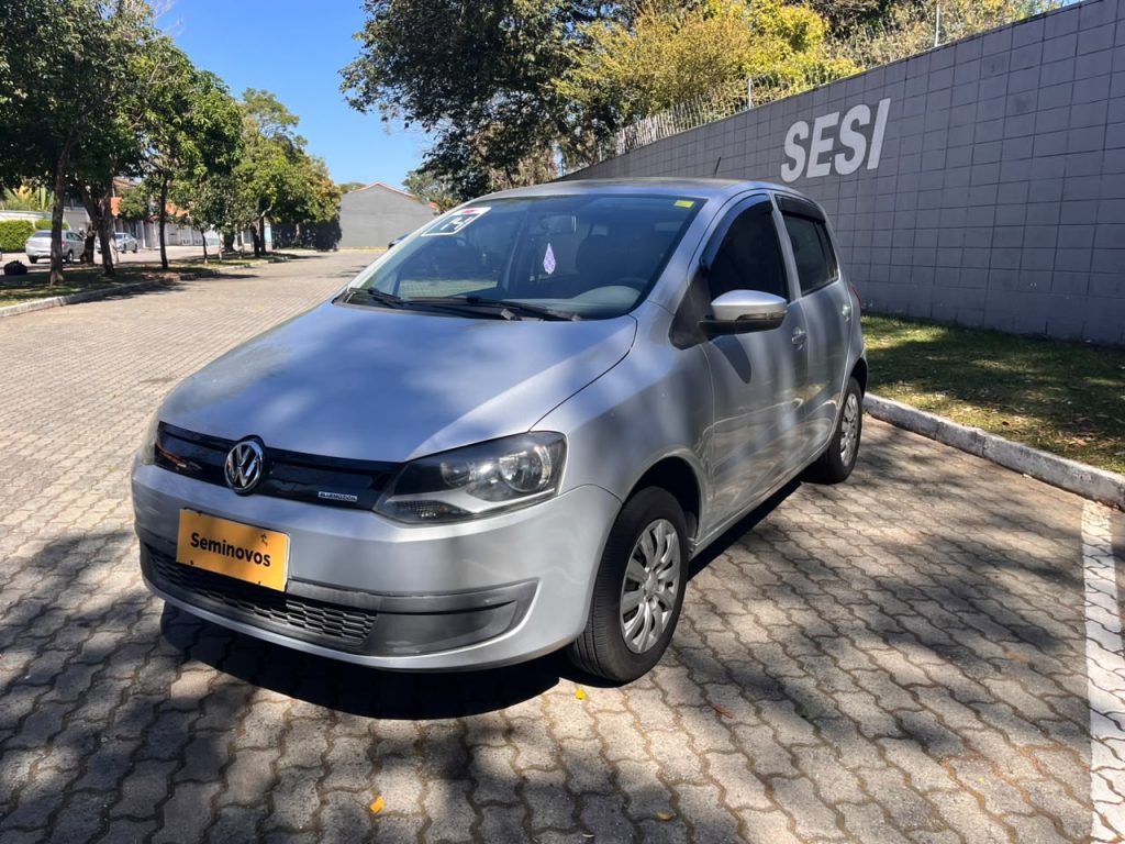 Volkswagen Fox Bluemotion 1.0 MI Total Flex 12V 5P 2014