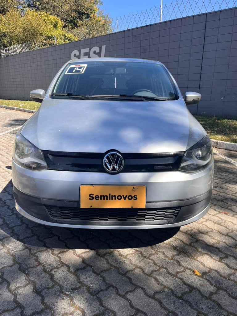 Volkswagen Fox Bluemotion 1.0 MI Total Flex 12V 5P 2014